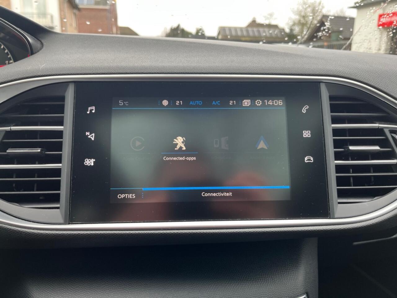 Peugeot 308 SW 1.5 BLUEHDI GT-LINE / PANODAK / ADAP. CRUISE / CARPLAY / NAVI