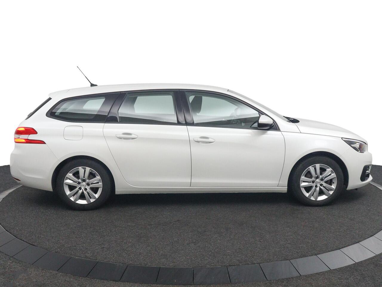 Peugeot 308 SW 1.2 PureTech*ECC*NAVI*CAM*HAAK*CRUISE*CARPLAY*