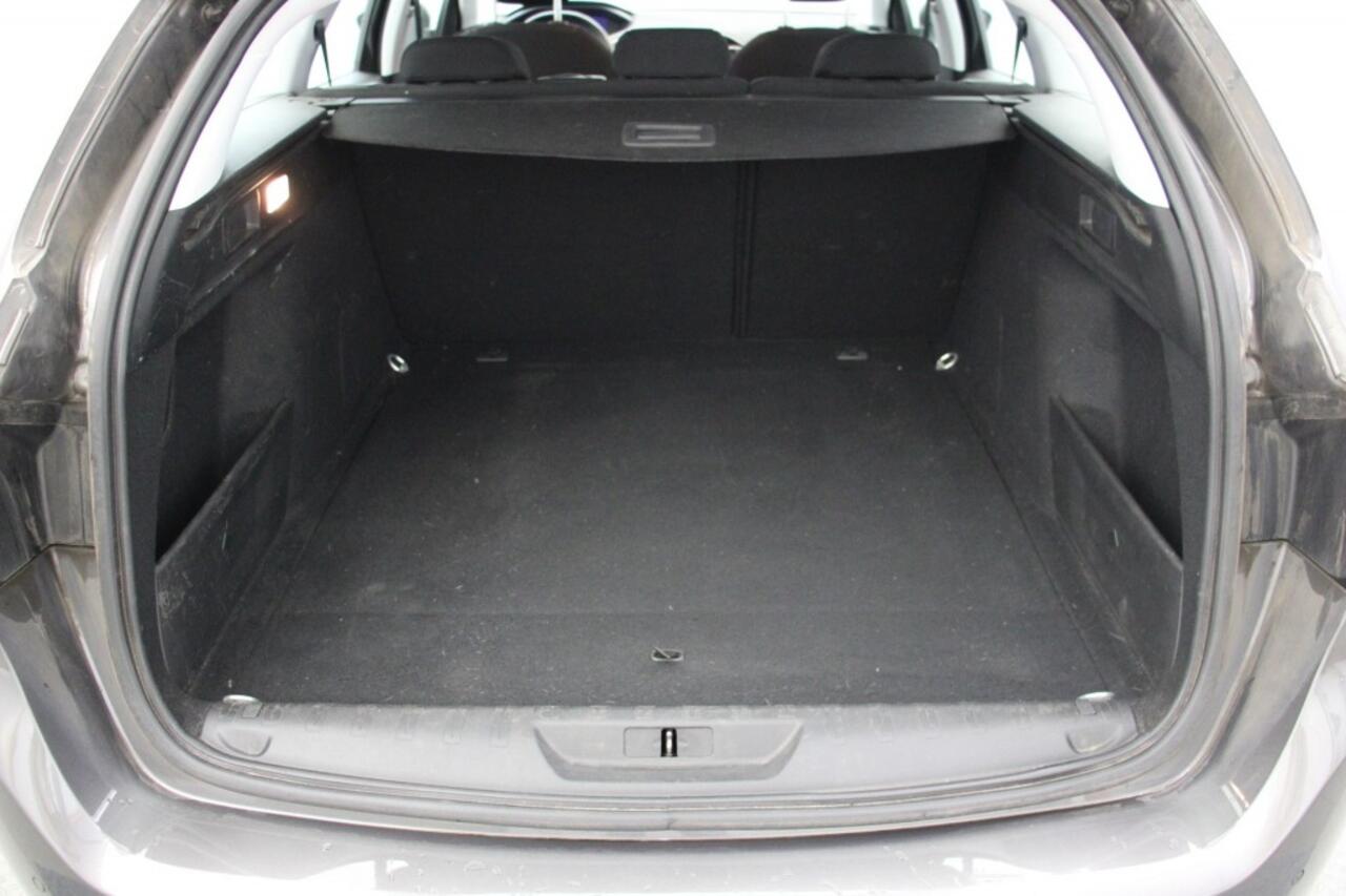 Peugeot 308 SW 1.2 PureTech Active - Carplay, Digitaal Cockpit, Cruise Trekhaak