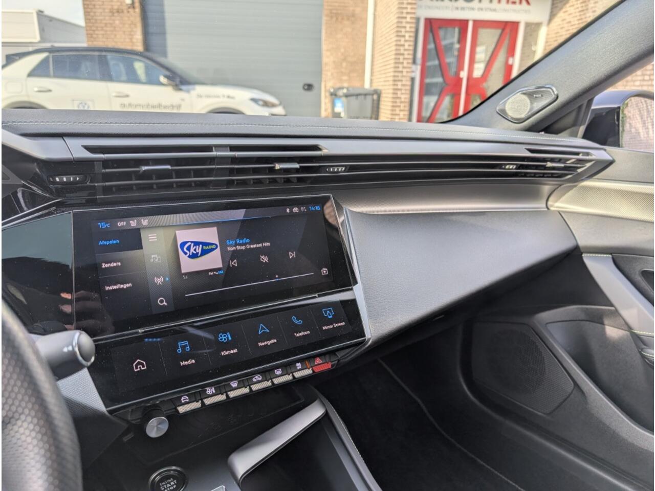 Peugeot 308 1.6 HYb GT Pack Bns