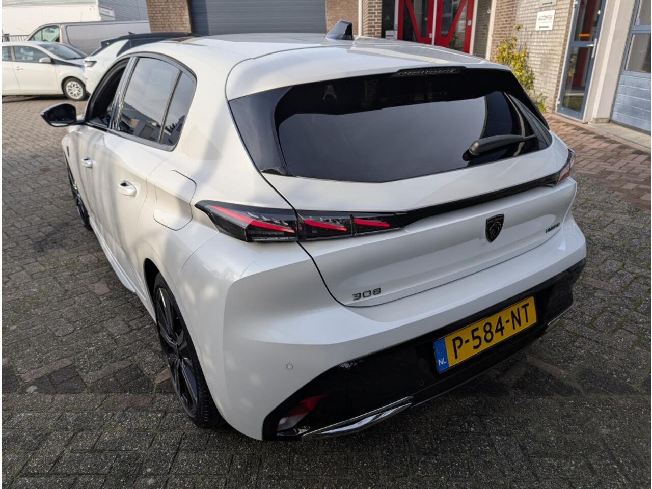 Peugeot 308 1.6 HYb GT Pack Bns