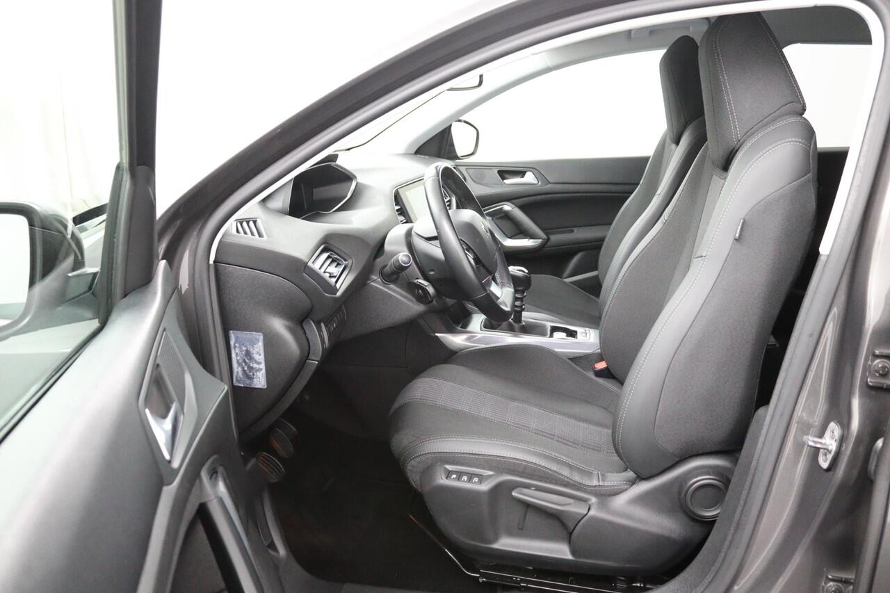 Peugeot 308 SW 1.2 PureTech Blue*ACC*CAM*NAVI*ECC*TEL*CARPLAY*