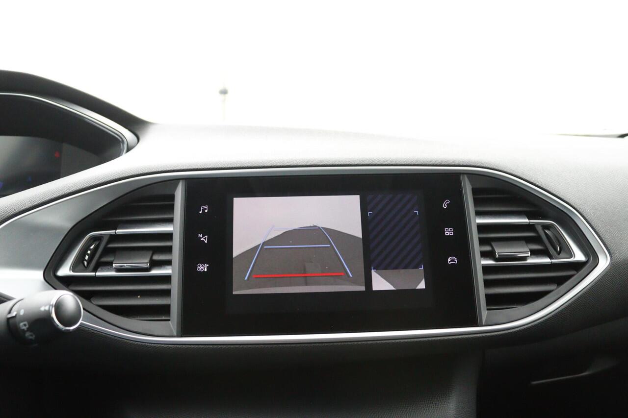 Peugeot 308 SW 1.2 PureTech Blue*ACC*CAM*NAVI*ECC*TEL*CARPLAY*