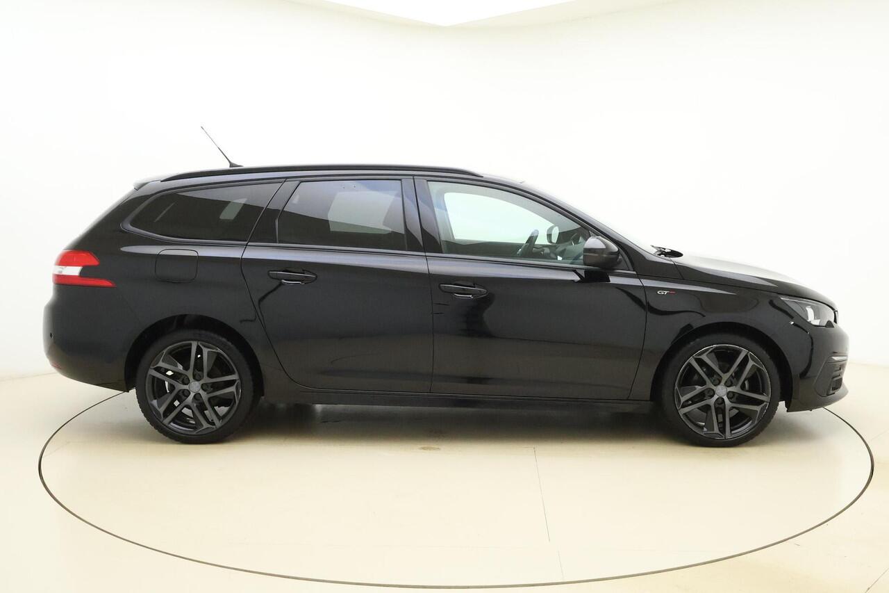 Peugeot 308 SW 1.2T Blue Lease GT | 130PK | trekhaak | Stoelverwarming | Start/Stopknop | Panorama Dak | Massagestoelen | Alcantara Bekleding | Adaptieve Cruise Control |