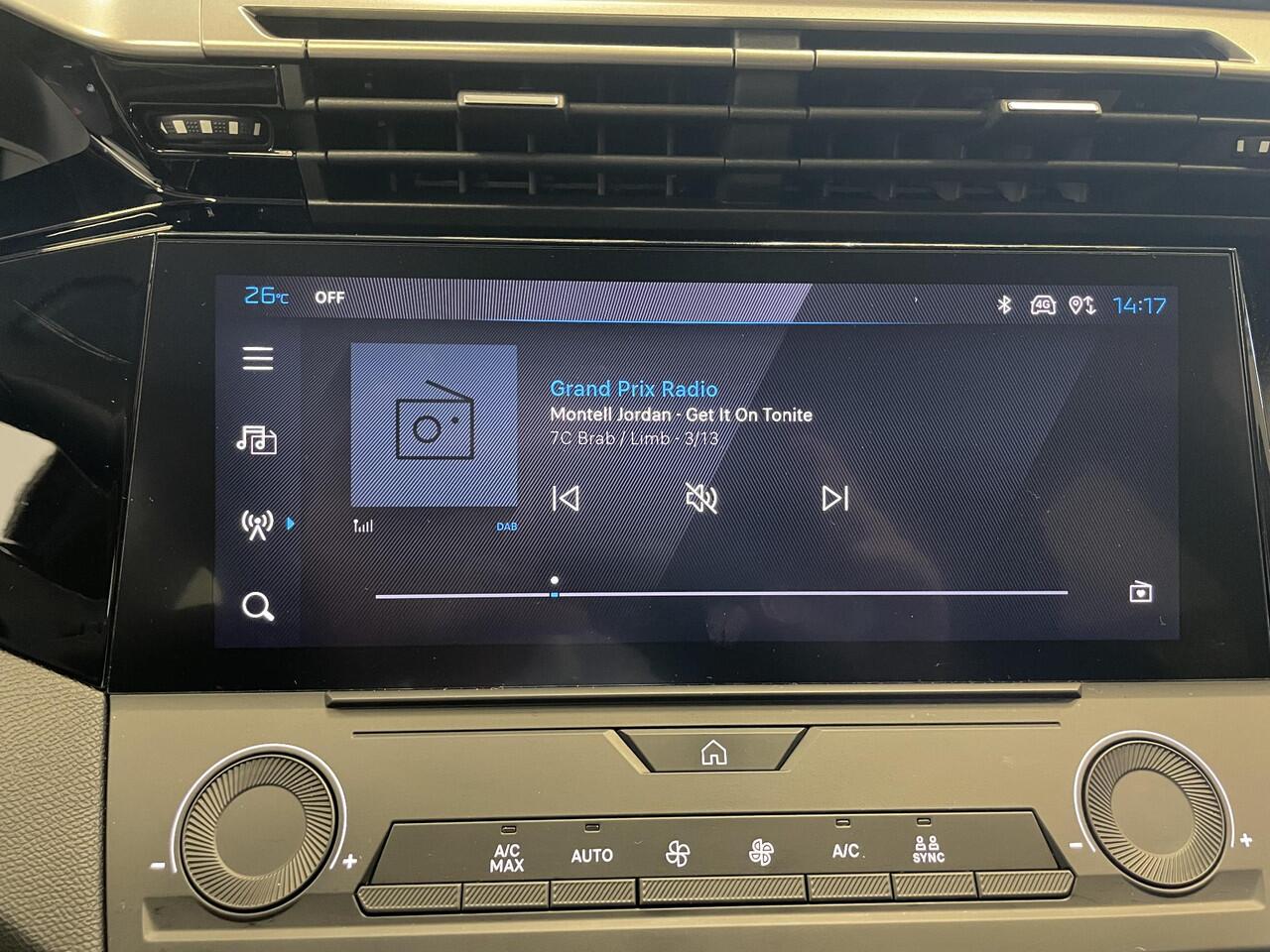 Peugeot 308 SW 1.6 PHEV 180pk Active Pack Business Navigatie Carplay PDC VA + Camera 17" LM Velgen Adaptive Cruise Control Full LED Virtual Cockpit