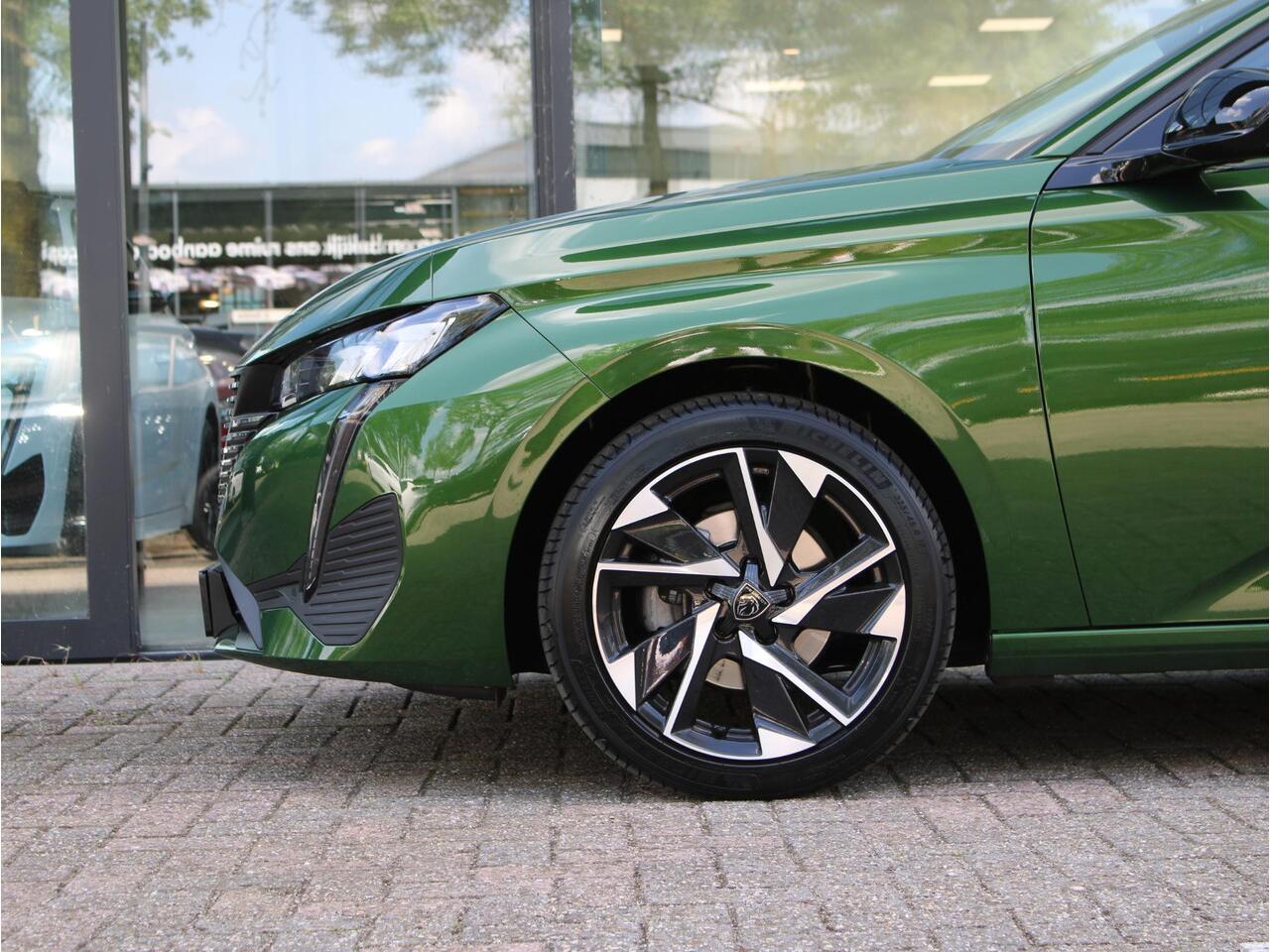 Peugeot 308 1.2 PureTech Allure Pack Business | Navi / Camera / Climate