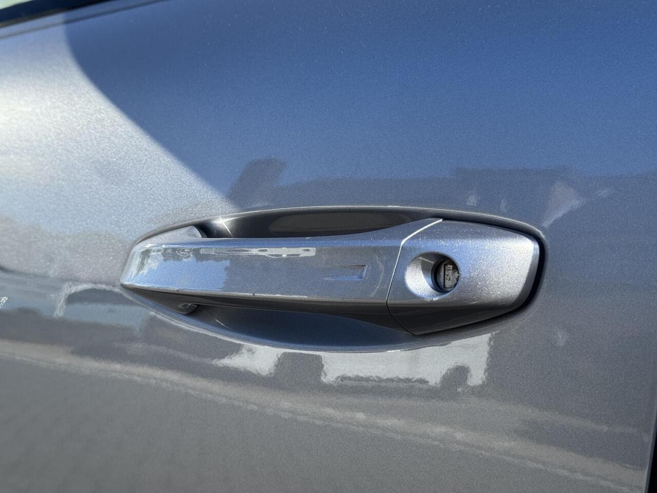 Peugeot 308 Allure Pack Business 1.2 PureTech 130PK EAT8 Automaat, Navigatie, Trekhaak Afneembaar, Camera Achter, Parkeerhulp voor & achter