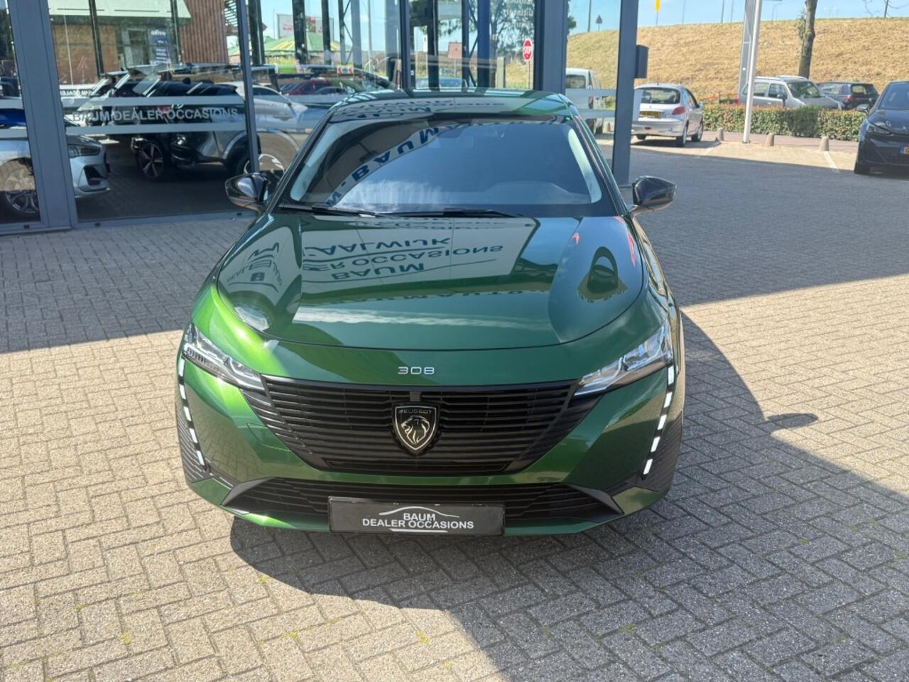 Peugeot 308 1.2 ACTIVE OLIVE BUSINESS AUTOMAAT AIRCO NAVI PDC.