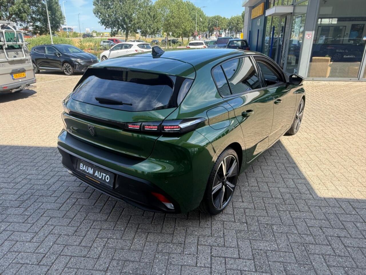 Peugeot 308 1.2 ACTIVE OLIVE BUSINESS AUTOMAAT AIRCO NAVI PDC.