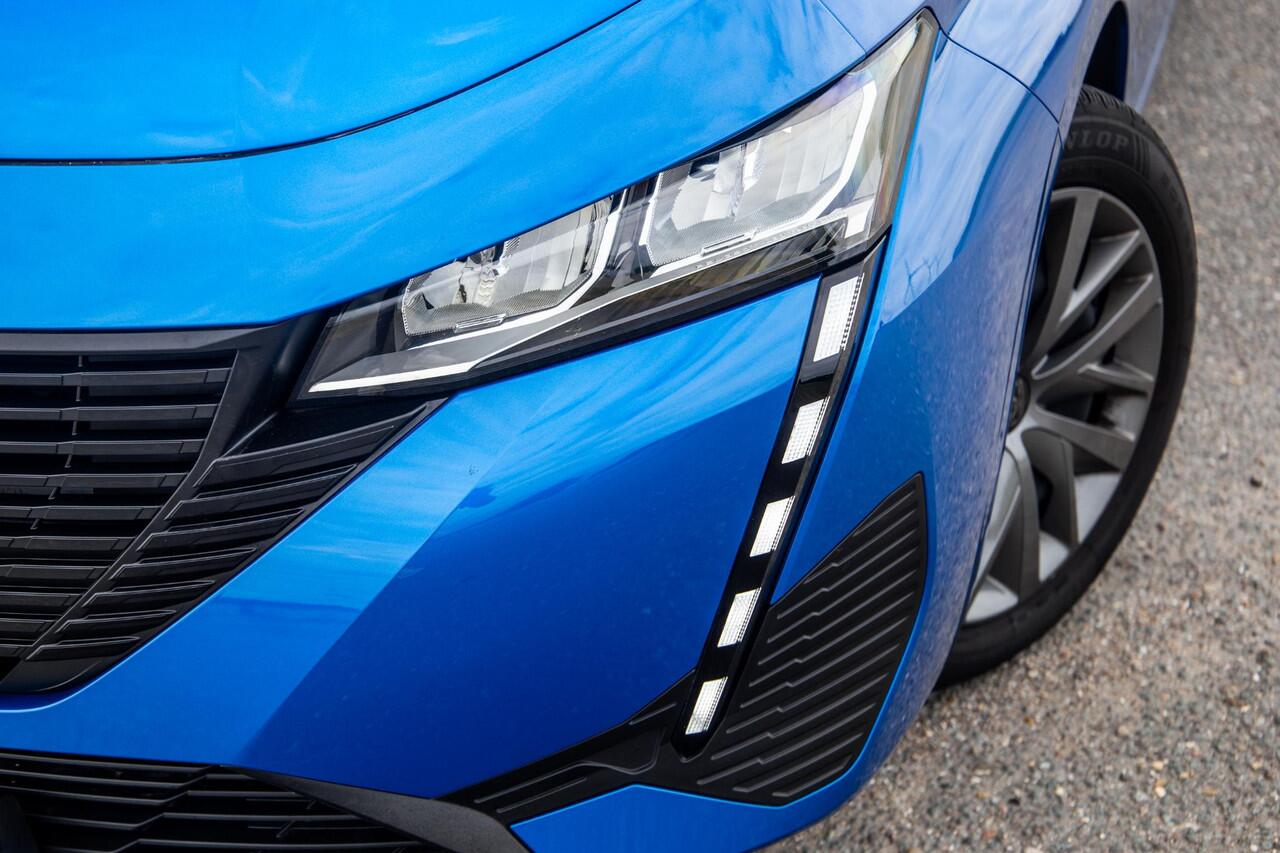 Peugeot 308 1.2 PureTech Active Pack Business CARPLAY / AIRCO / CRUISE CONTROLE / NEDERLANDSE AUTO