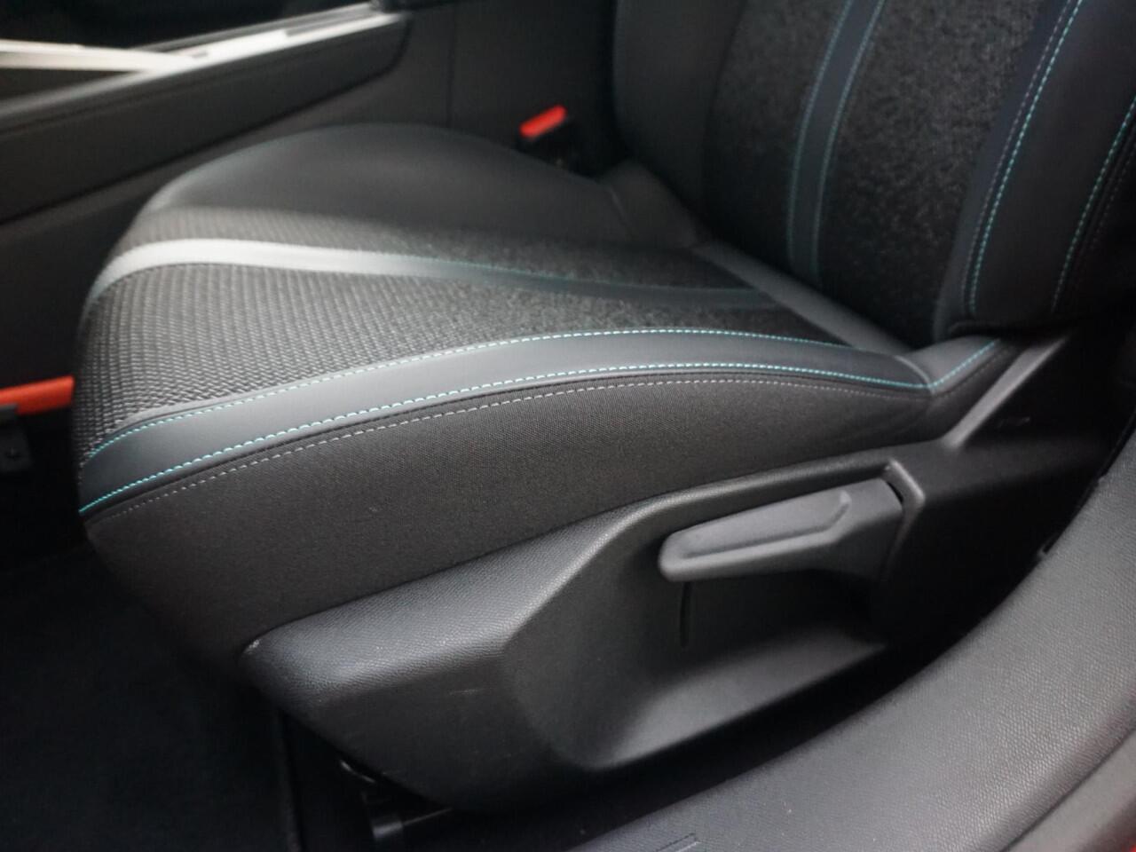 Peugeot 308 1.6 HYbrid 180 Allure Pack Business Afn. trekhaak