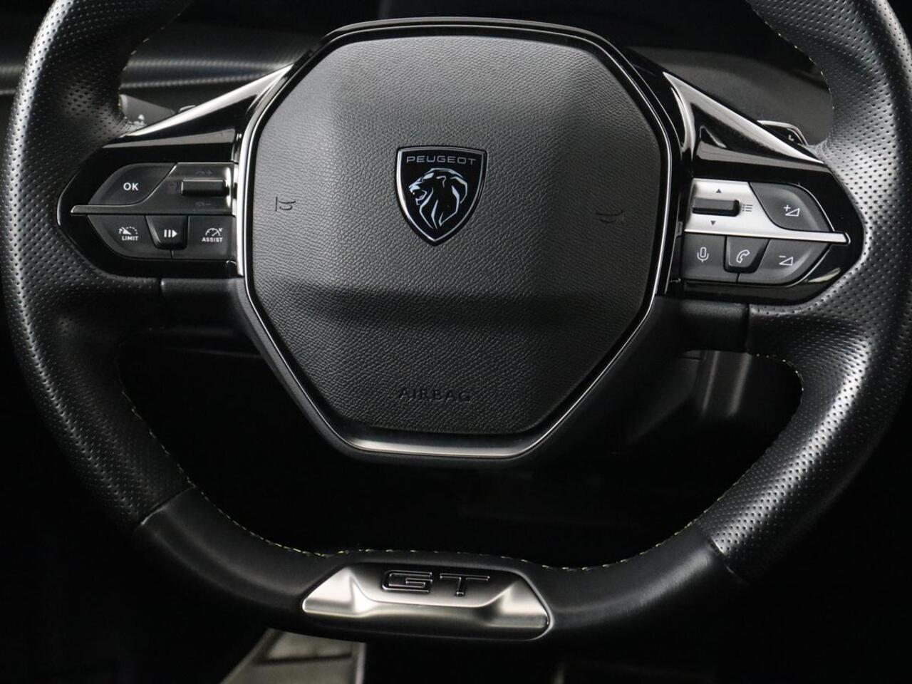 Peugeot 308 1.6 PHEV 225 GT | Panoramadak | Stoelverwarming | 360 Camera | Focal Sound | Adaptive cruise | Matrix LED | Keyless | Carplay | Navigatie | Leder/Alcantara | Dodehoek detectie | Plug In