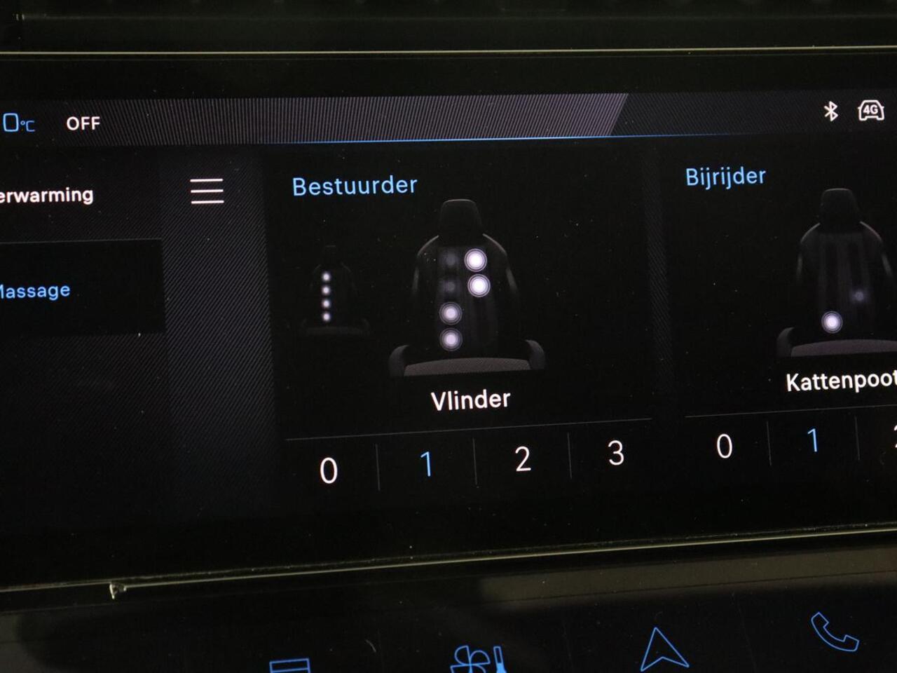 Peugeot 308 1.6 PHEV 225 GT | Panoramadak | Stoelverwarming | 360 Camera | Focal Sound | Adaptive cruise | Matrix LED | Keyless | Carplay | Navigatie | Leder/Alcantara | Dodehoek detectie | Plug In