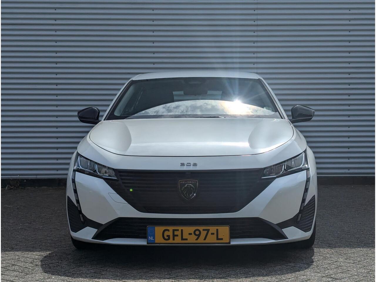 Peugeot 308 Active Pack Business 1.2 Turbo 130pk | NAVI | PARKEERHULP | LM-VELGEN | DAB+ | ACTIVE SAFETY BRAKE PLUS | CLIMA | CRUISE CONTROL |