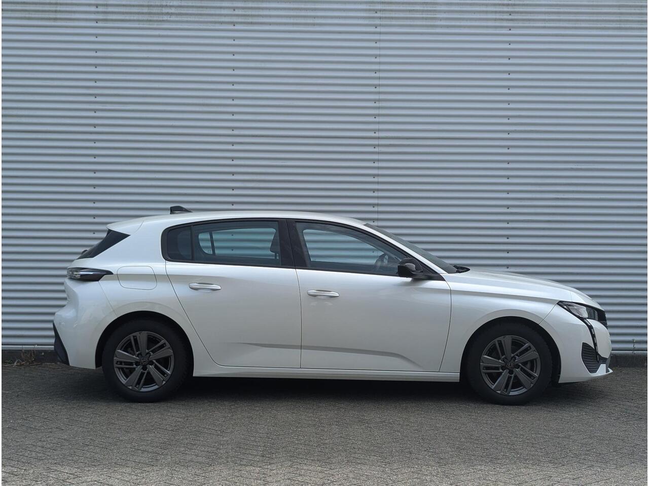 Peugeot 308 Active Pack Business 1.2 Turbo 130pk | NAVI | PARKEERHULP | LM-VELGEN | DAB+ | ACTIVE SAFETY BRAKE PLUS | CLIMA | CRUISE CONTROL |