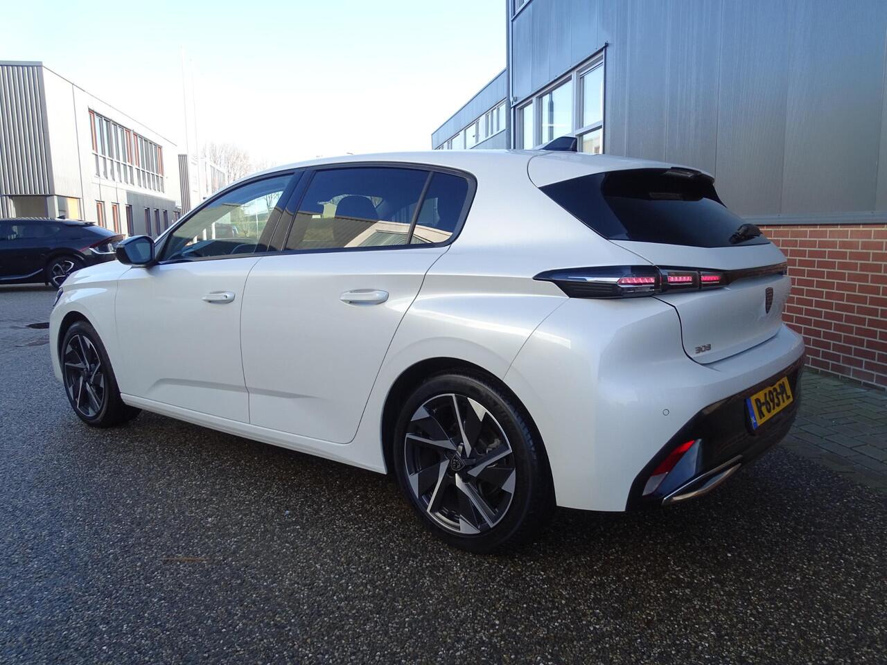 Peugeot 308 1.2 PureTech Allure Pack Business AUTOMAAT| MULTIMEDIA| NAVIGATIE| CAMERA| AIRCO/ECC| CRUISECONTROL| PARKEERSENSOREN