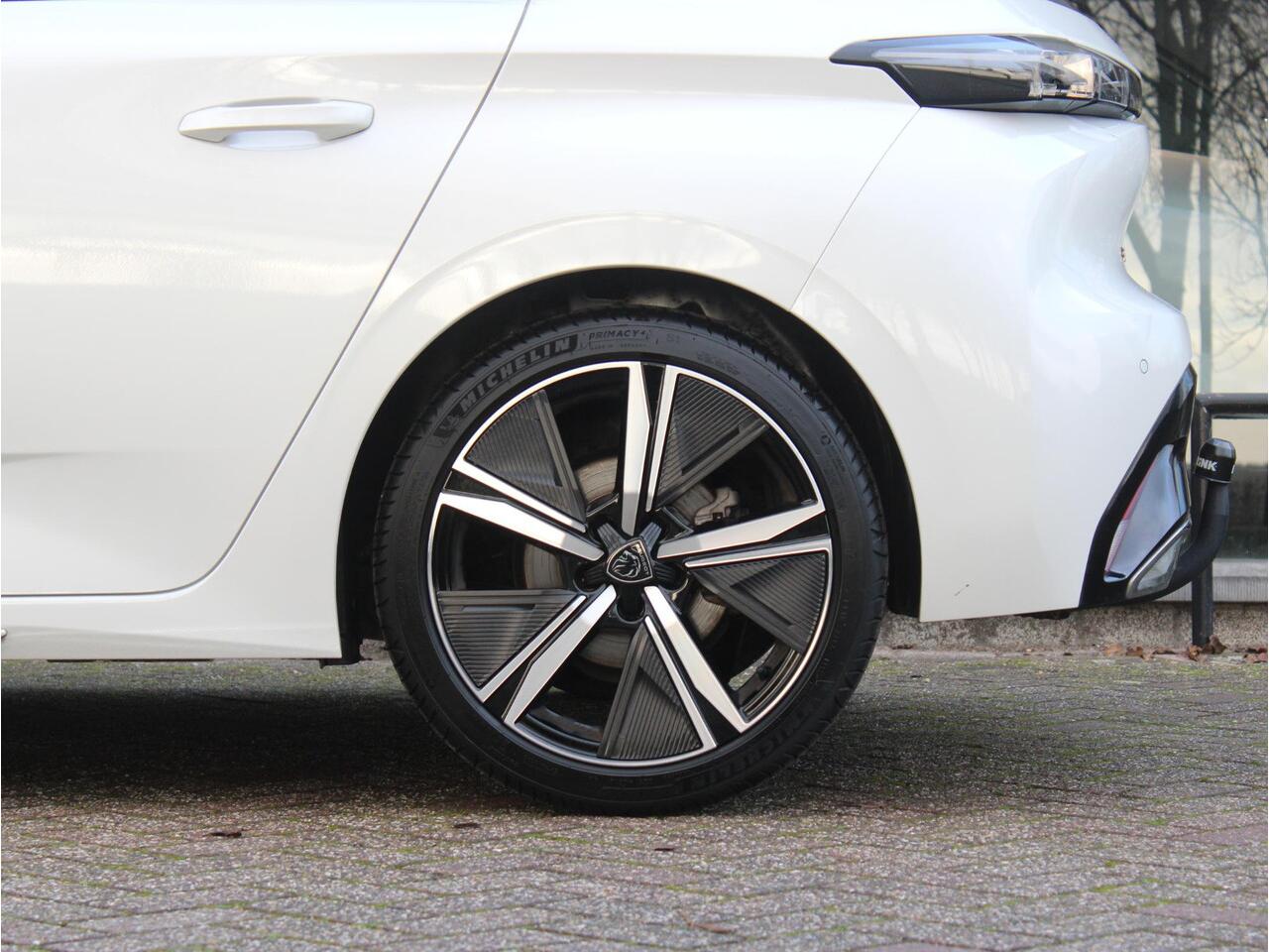 Peugeot 308 1.2 PT GT | Automaat | 360° Camera / Navi / Trekhaak / Climate