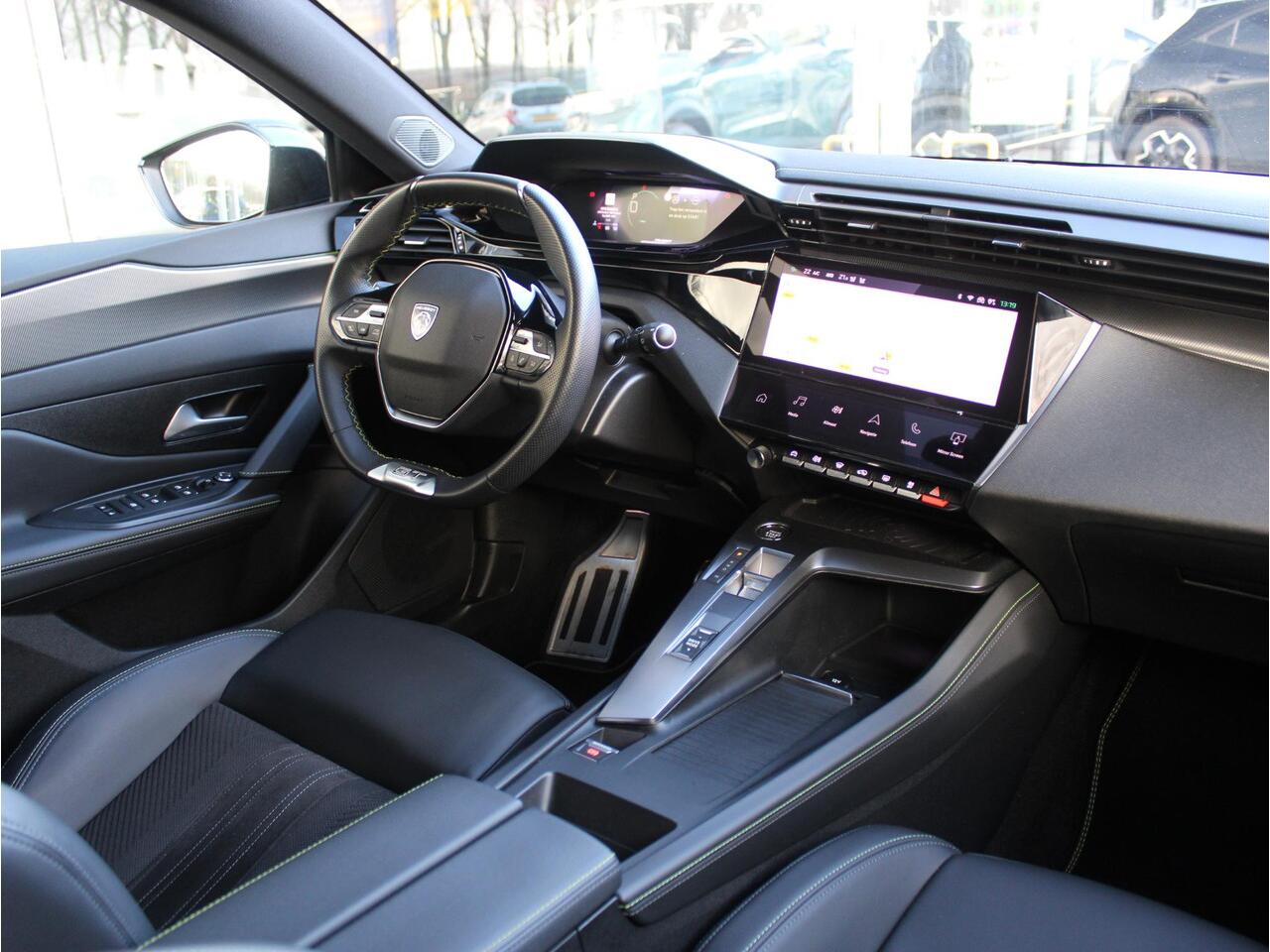 Peugeot 308 1.2 PT GT | Automaat | 360° Camera / Navi / Trekhaak / Climate