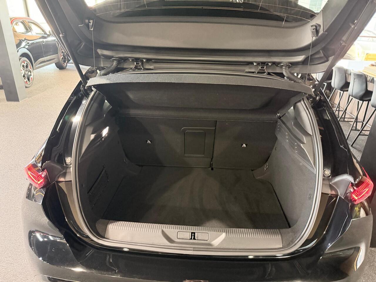 Peugeot 308 1.2 PureTech GT Pack Business Pano|360|Navi|Massage