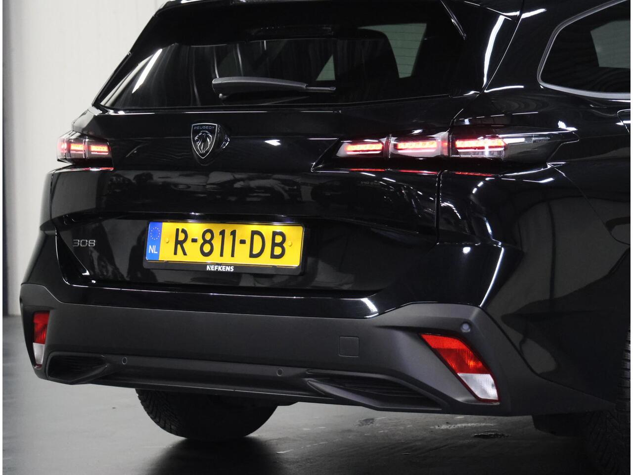 Peugeot 308 SW 110PK Active Pack | 1ste eigenaar | AppleCarPlay/AndroidAuto | LEER/Stof | Stoelverwarming | Climate Control | Cruise Control | Navigatie | Keyless | Privacy Glass | Isofix | Parkeersensoren |