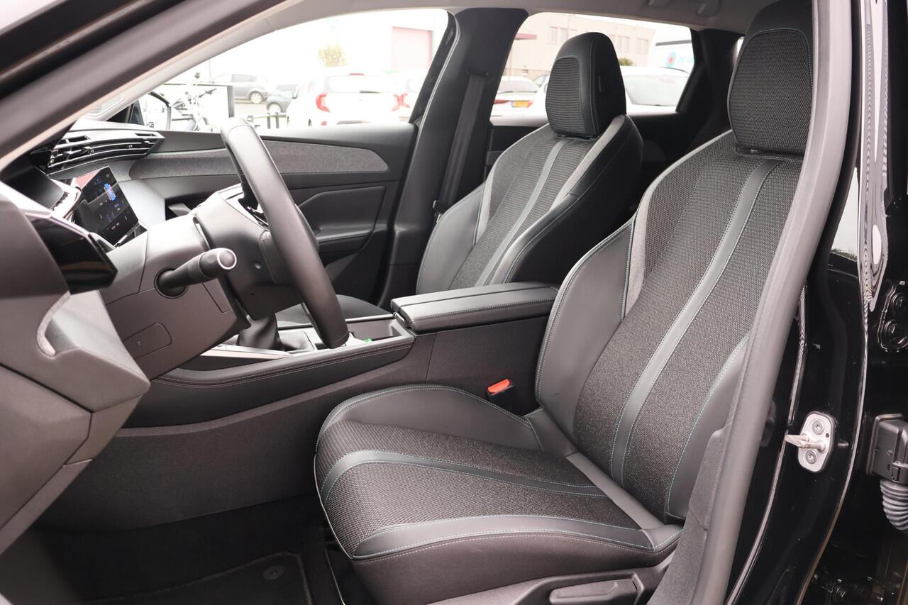 Peugeot 308 SW 1.2 PureTech Allure Pack Business 1e Eigenaar | Volledig Onderh | NAP | BTW | Camera | Ad cruise | Carplay | Navi | Climate | Full Led | Keyless | Dodehoek | LMV | Sportstoelen