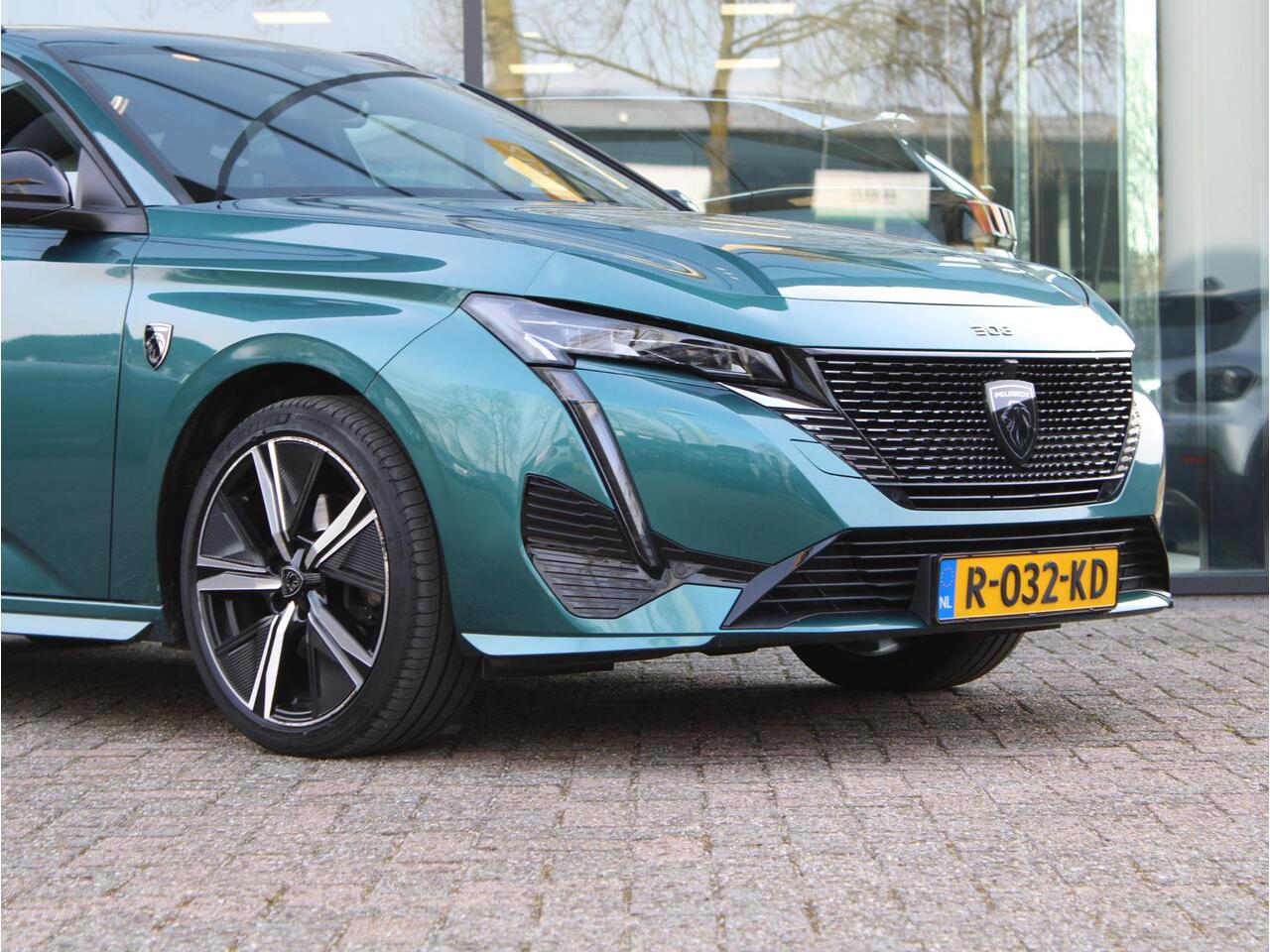 Peugeot 308 SW 1.2 PureTech GT Automaat | Navi / Camera / Climate