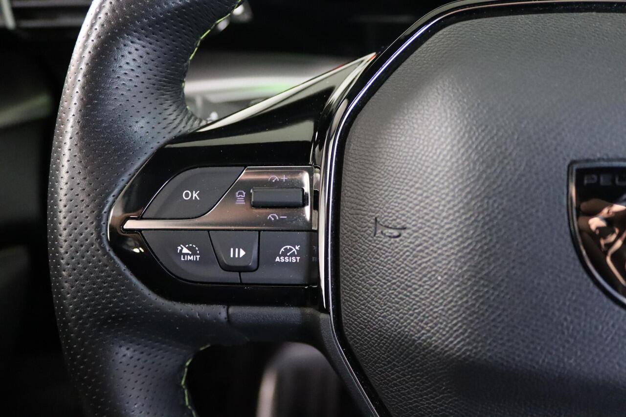 Peugeot 308 1.6 Plug-in Hybrid 180 GT-Line 360camera, DAB, Alcantara, Apple Carplay/Android Auto,