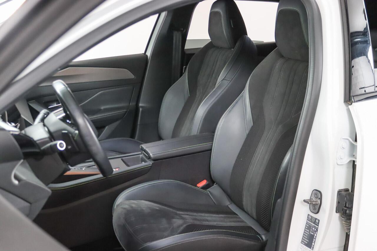 Peugeot 308 1.6 Plug-in Hybrid 180 GT-Line 360camera, DAB, Alcantara, Apple Carplay/Android Auto,