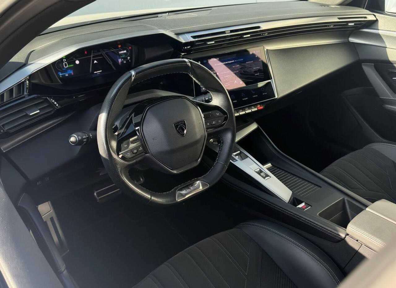 Peugeot 308 1.6 HYbrid 225 | Zwarte hemel | Adaptive cruise control | Prijs is rijklaar!