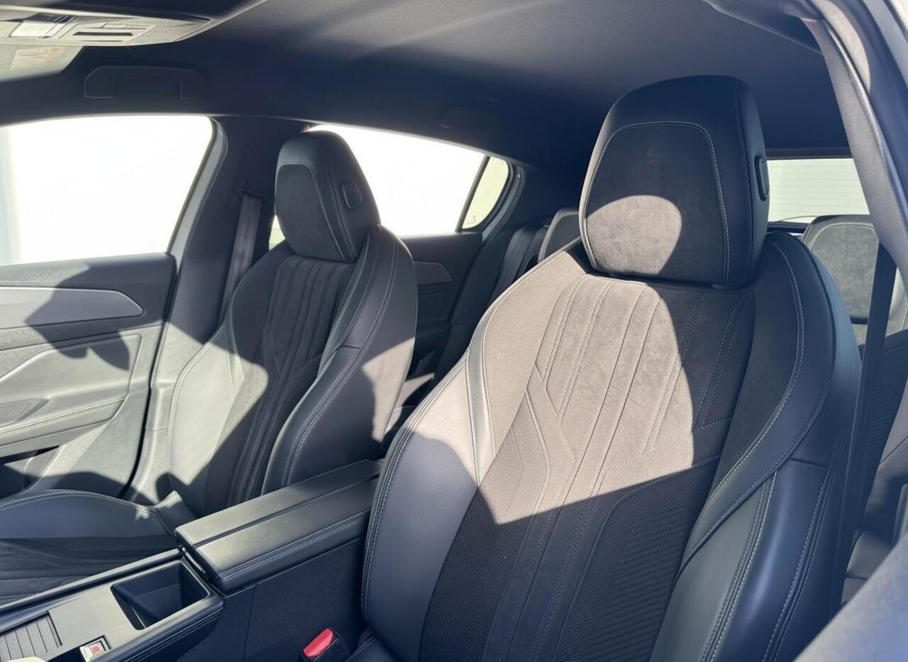 Peugeot 308 1.6 HYbrid 225 | Zwarte hemel | Adaptive cruise control | Prijs is rijklaar!