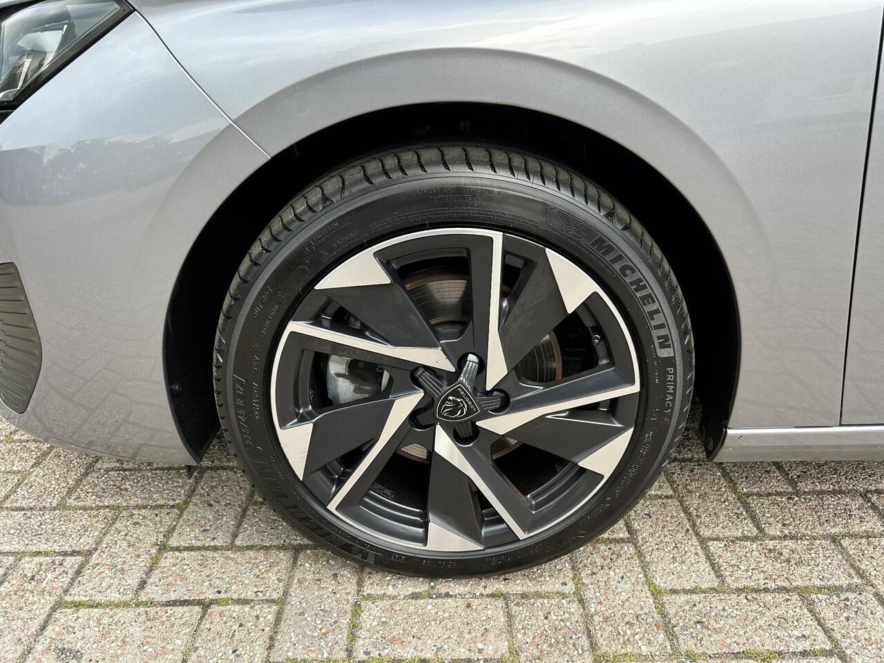 Peugeot 308 SW 1.5 BlueHDi 130 PK Allure Pack Business | Automaat | Navigatie | LED Verlichting | Cruise & Climate Control | Zeer Zuinig in verbruik | Trekvermogen 1500 KG | 17 " Lichtmetalen Velgen | Half Lederen Bekleding |