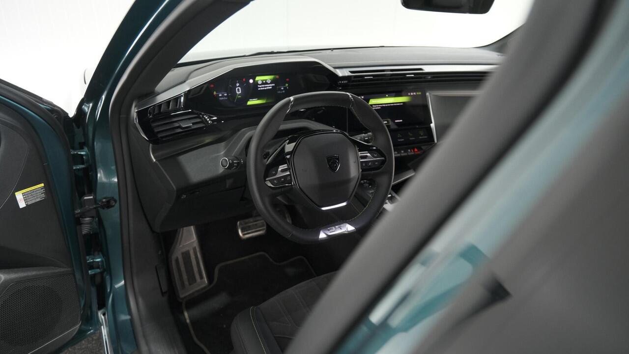 Peugeot 308 SW PureTech 130 EAT8 GT | Camera | Adaptieve Cruise Control | Elektronische Achterklep | Apple Carplay