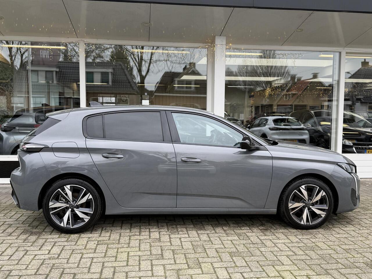 Peugeot 308 1.2T 130pk Allure | Achteruitrijcamera | Apple carplay | Navigatiesysteem | Parkeersensoren voor en achter | Electronic climate control