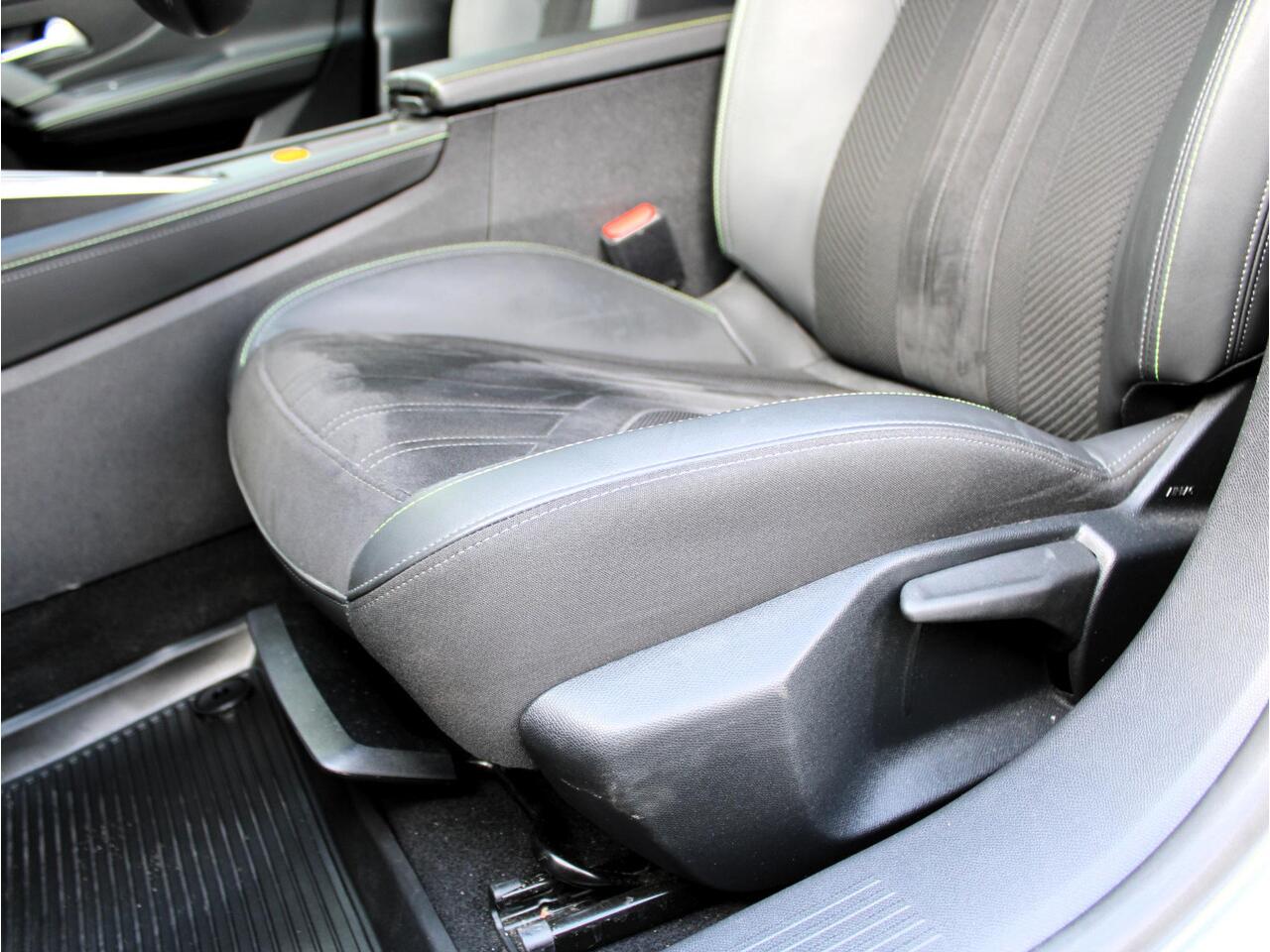 Peugeot 308 SW 1.2 PureTech GT Automaat | Navi / Camera / Climate