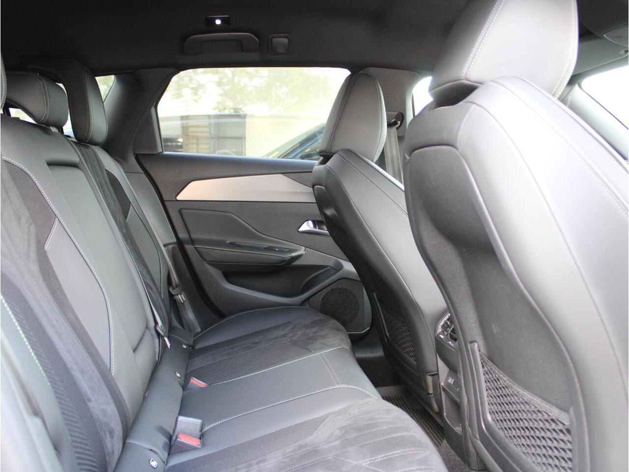 Peugeot 308 SW 1.2 PureTech GT Automaat | Navi / Camera / Climate