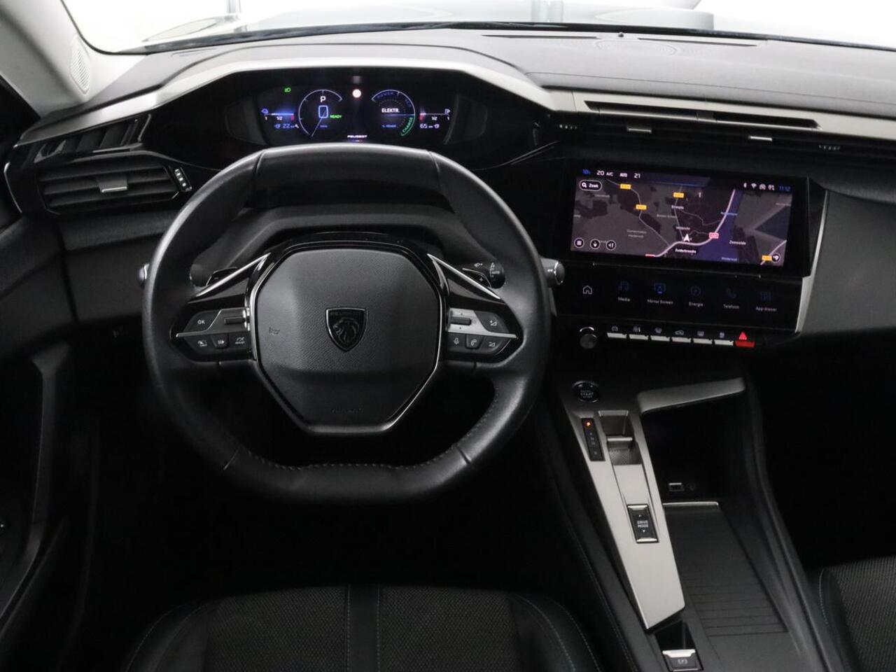 Peugeot 308 1.6 Plug-in Hybrid 180 Allure | Half leder | Camera | Carplay | Navigatie | Full LED | Cruise control | Climate control | Digital Cockpit | PHEV