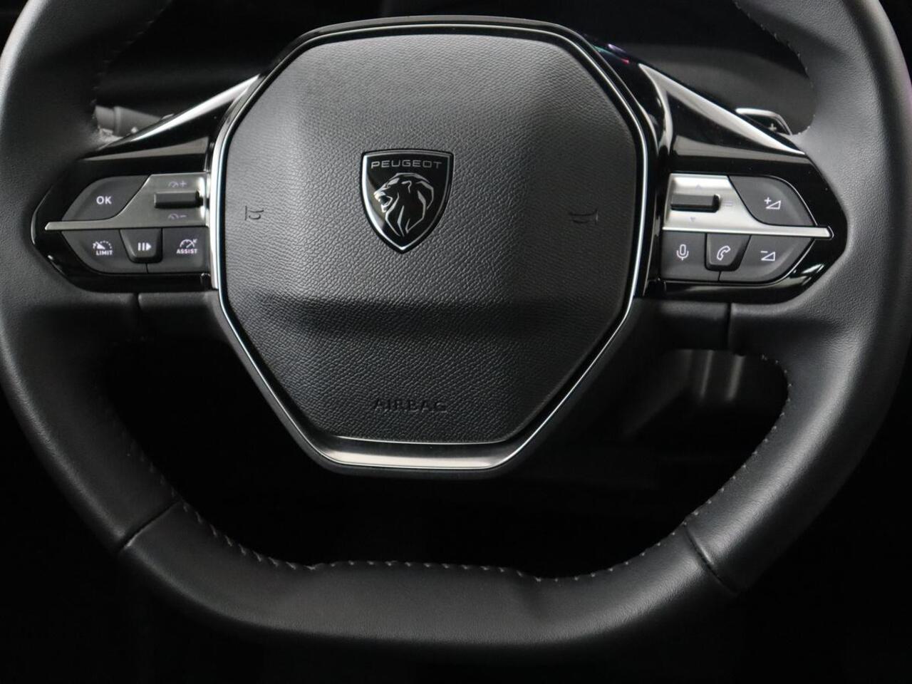Peugeot 308 1.6 PHEV Active Pack Business | Stoelverwarming | Half leder | Sportstoelen | Carplay | Parkeerhulp | Full LED | Climate control | Bluetooth | Cruise control | Plug In