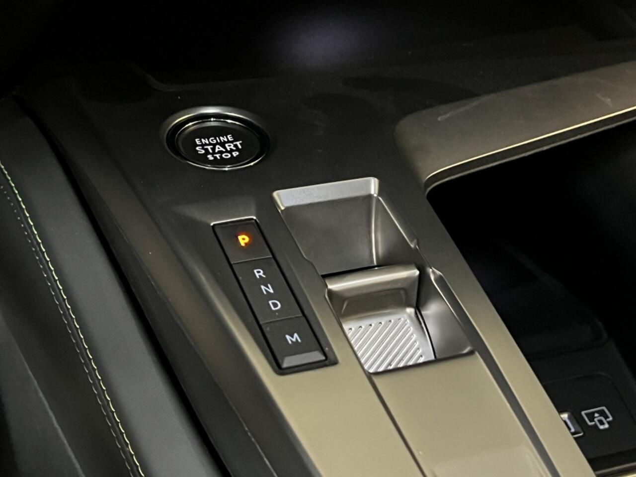 Peugeot 308 1.2 131pk GT * 12 mnd BOVAG garantie * RIJKLAARPRIJS !