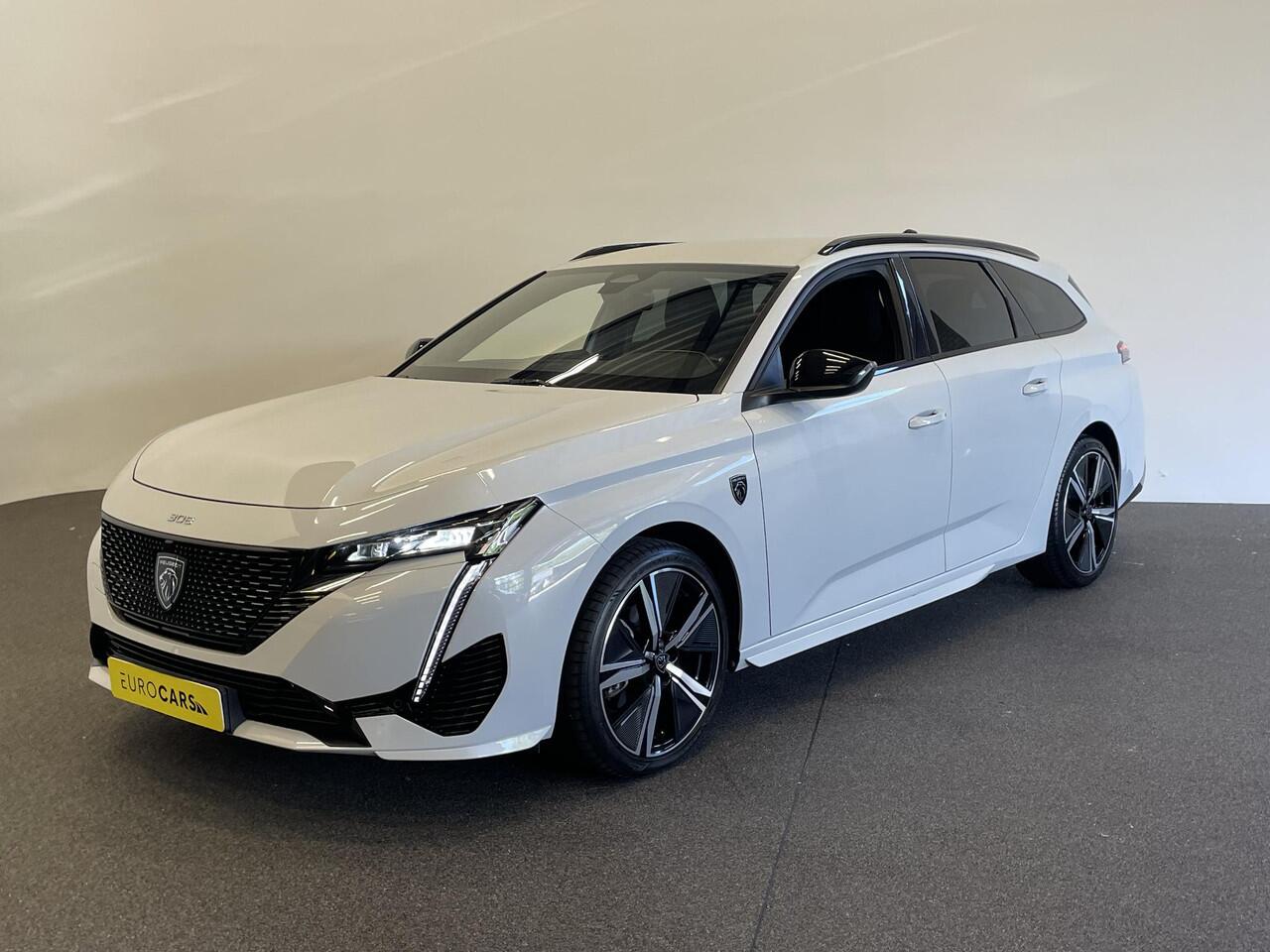 Peugeot 308 1.2 PureTech GT | DEMO |Climate control Adaptive cruise control Parkeersensoren Achteruitrijcamera Navigatie LED Apple Carplay/ Android Auto