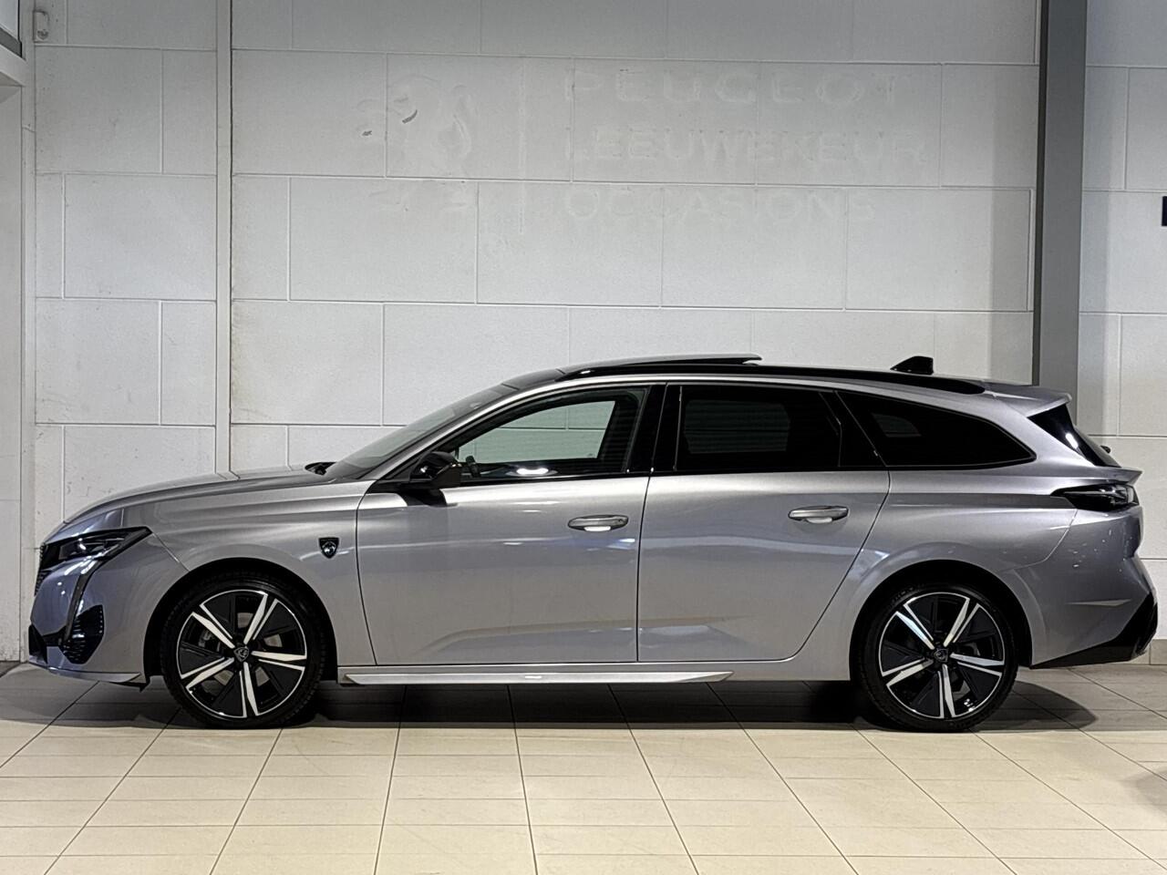 Peugeot 308 SW GT 1.2 Turbo 130pk EAT8 | SCHUIF/KANTELDAK | ALCANTARA/LEDER | SMART KEYLESS ENTRY | NAVI | CAMERA | ADAPTIVE CRUISE | DRAADLOZE TELEFOONLADER |