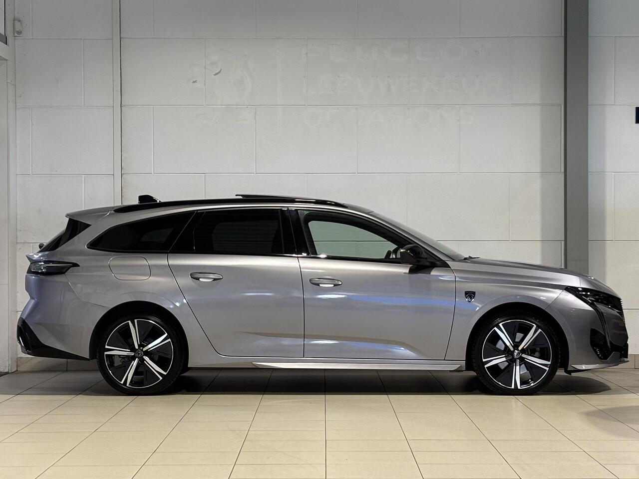 Peugeot 308 SW GT 1.2 Turbo 130pk EAT8 | SCHUIF/KANTELDAK | ALCANTARA/LEDER | SMART KEYLESS ENTRY | NAVI | CAMERA | ADAPTIVE CRUISE | DRAADLOZE TELEFOONLADER |