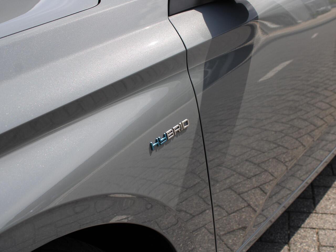 Peugeot 308 SW Allure Pack Business 1.6 HYbrid 180PK Automaat Navigatie, Camera achter, Parkeerhulp voor & achter, Keyless-Entry