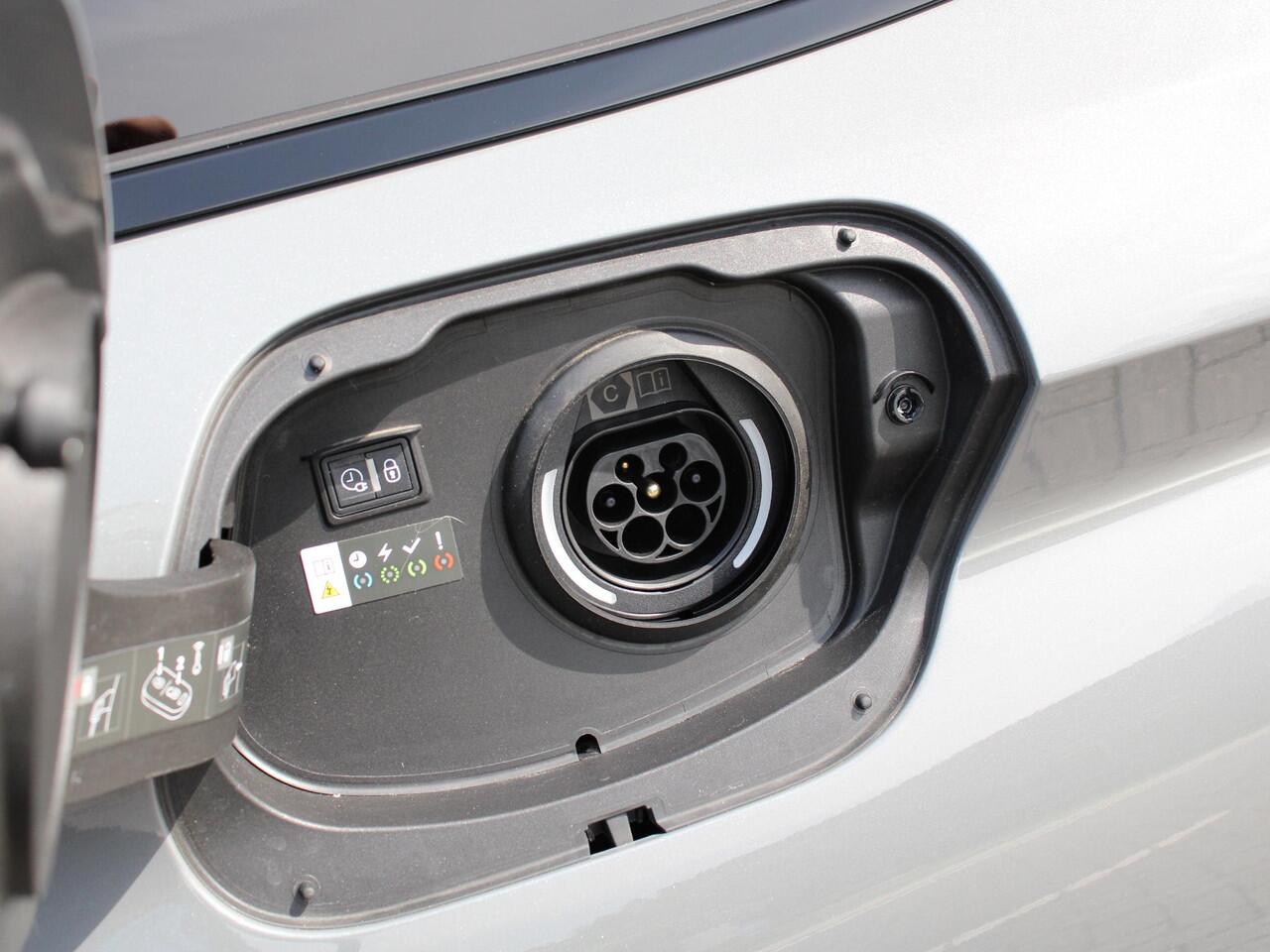 Peugeot 308 SW Allure Pack Business 1.6 HYbrid 180PK Automaat Navigatie, Camera achter, Parkeerhulp voor & achter, Keyless-Entry