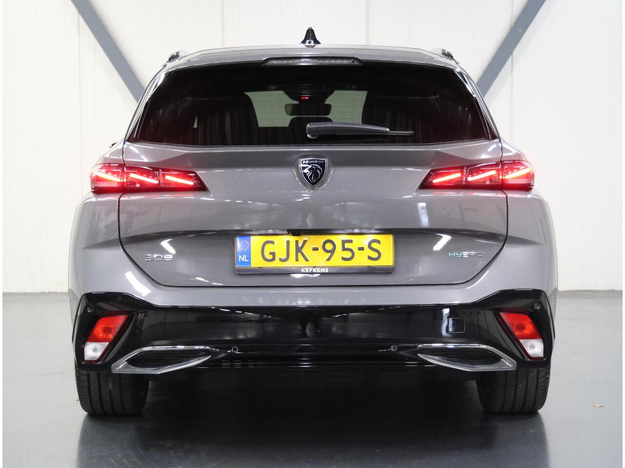Peugeot 308 SW 1.6 180PK Plug-in Hybrid GT | Vision Pack | Electrische achterklep | AUTOMAAT | AppleCarPlay/AndroidAuto | 18"LMV | Navigatie | Adaptive Cruise Control | Climate Control | 360'Camera | Keyless | Privacy Glass | Isofix |