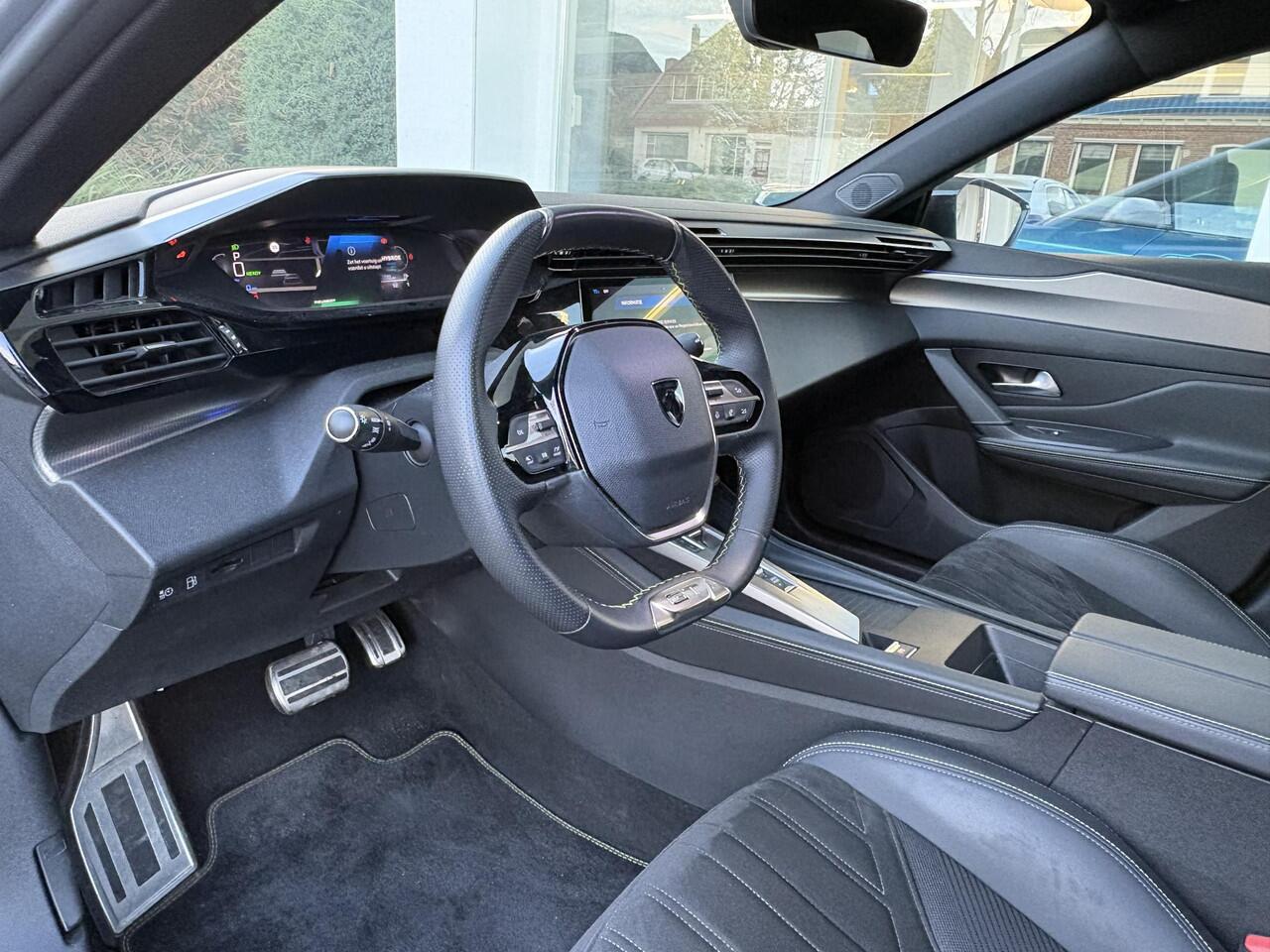 Peugeot 308 SW 1.6 Plug-in Hybrid 225 GT | Navigatie | Keyless Entry | LED koplampen | Achteruitrijcamera | Alcantara