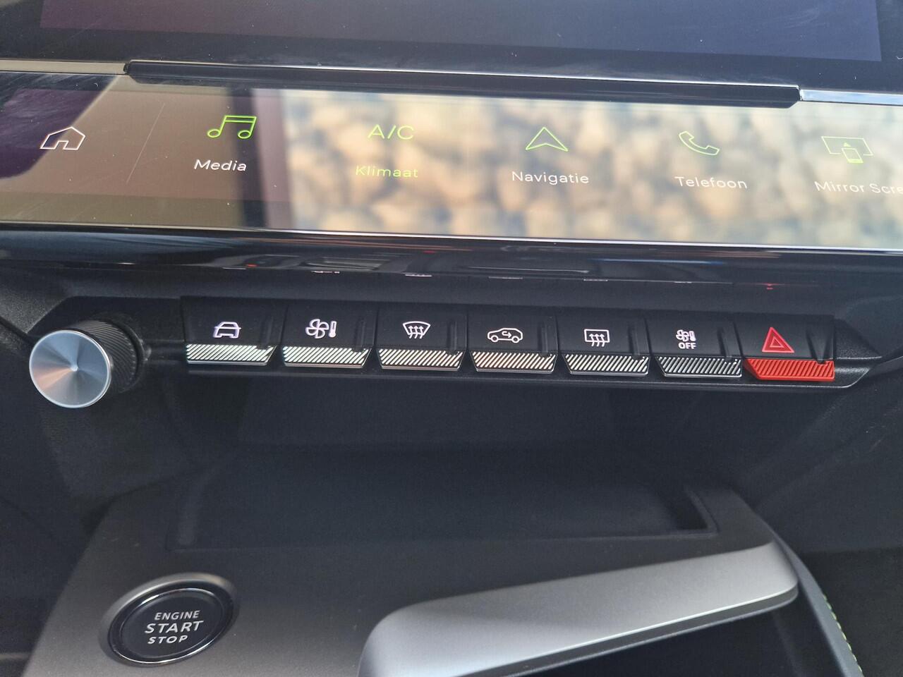 Peugeot 308 1.2 PureTech GT | Climate & Adaptive Cruise Control | Navigatie | Camera | AppleCarplay/Android Auto |