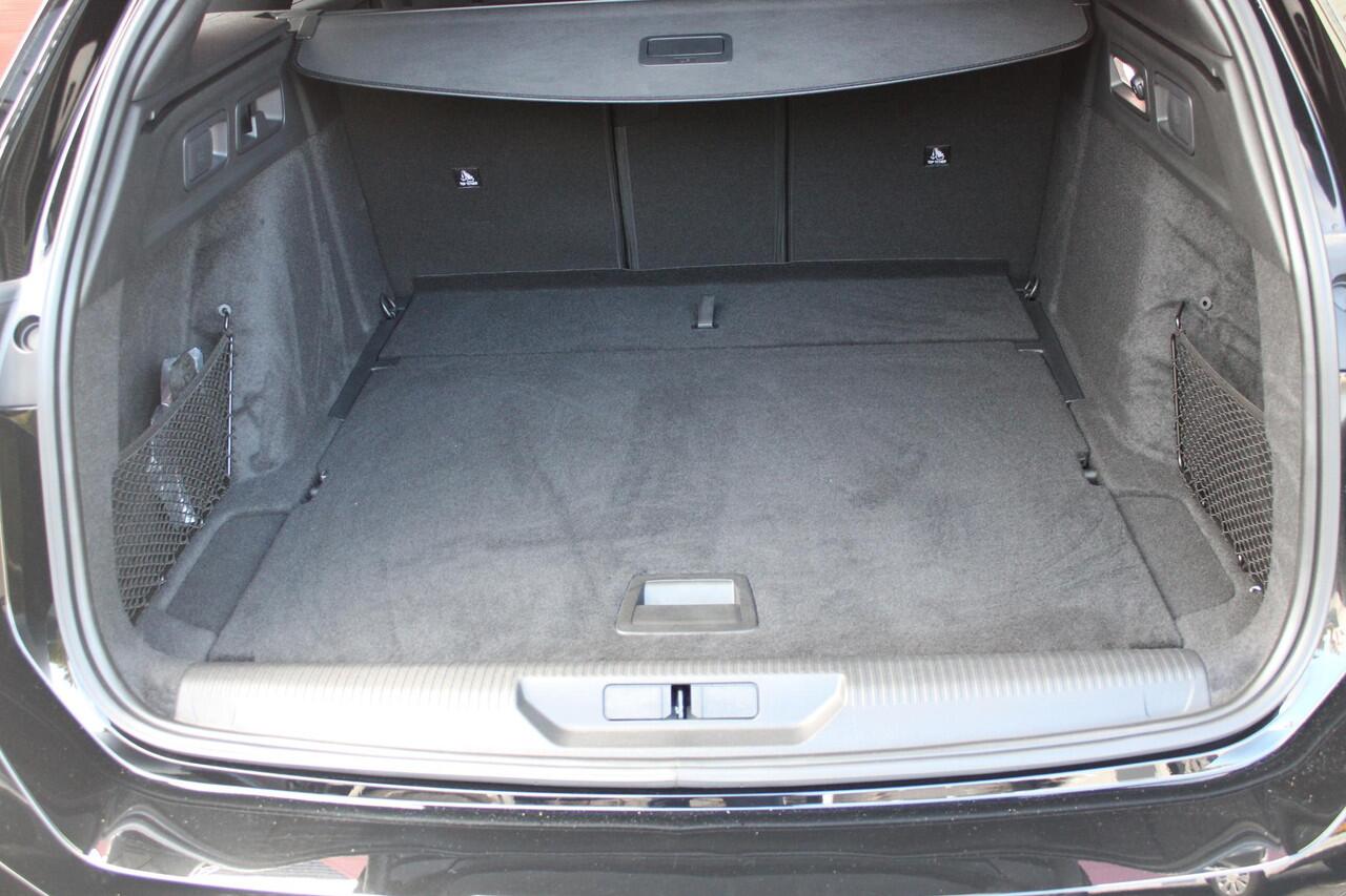 Peugeot 308 SW 1.2 MILD HYBRID 145PK DCS6 GT PACK | ELEKTRISCHE STOEL MET GEHEUGEN FUNCTIE | STOEL VERWARMING | ELEKTRISCHE ACHTERKLEP | 360° CAMERA | KEYLESS ENTRY/START | ADAPTIVE CRUISE CONTROL | 19" LICHTMETALEN VELGEN | DRAADLOZE TELEFOONLADER | DRAADLOZE APPLE 