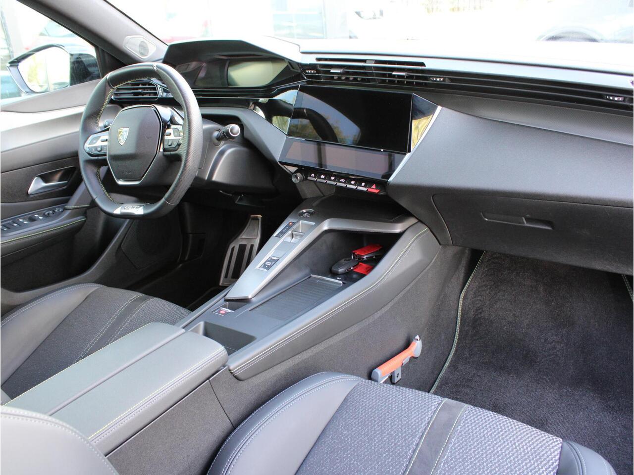 Peugeot 308 SW 1.2 Hybrid 136 e-DCS6 GT | Navi / Camera / Climate