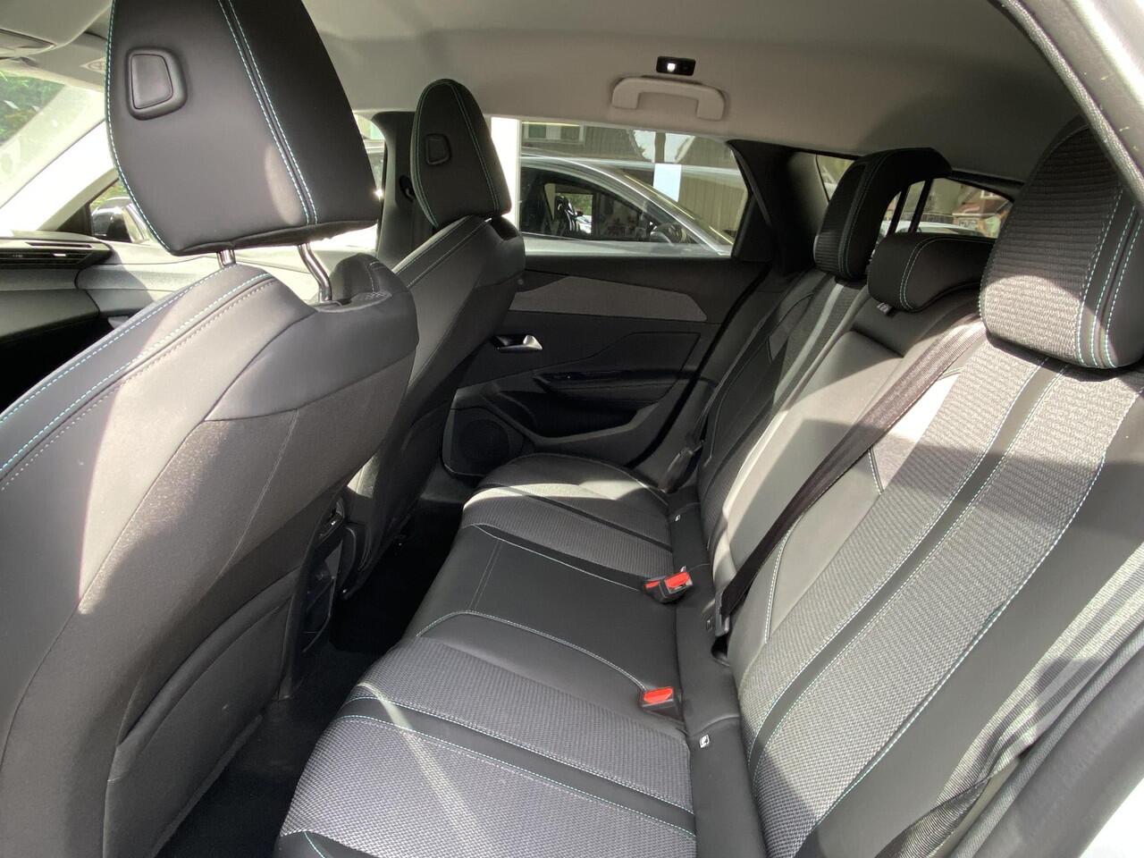 Peugeot 308 SW 1.2T 130pk Automaat Allure | AGR Comfortstoel | Camera voor & achter | Stoelverwarming | Navi | Keyless Entry