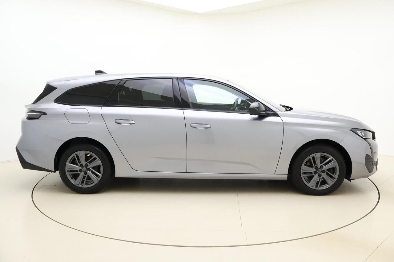 Peugeot 308 SW 1.2 PureTech 130pk Allure | Cruise Control Adaptief met Stop&Go | Rondom Zicht Camera | Verwarmde voorstoelen | Keyles Entry | Apple Carplay/Android Auto